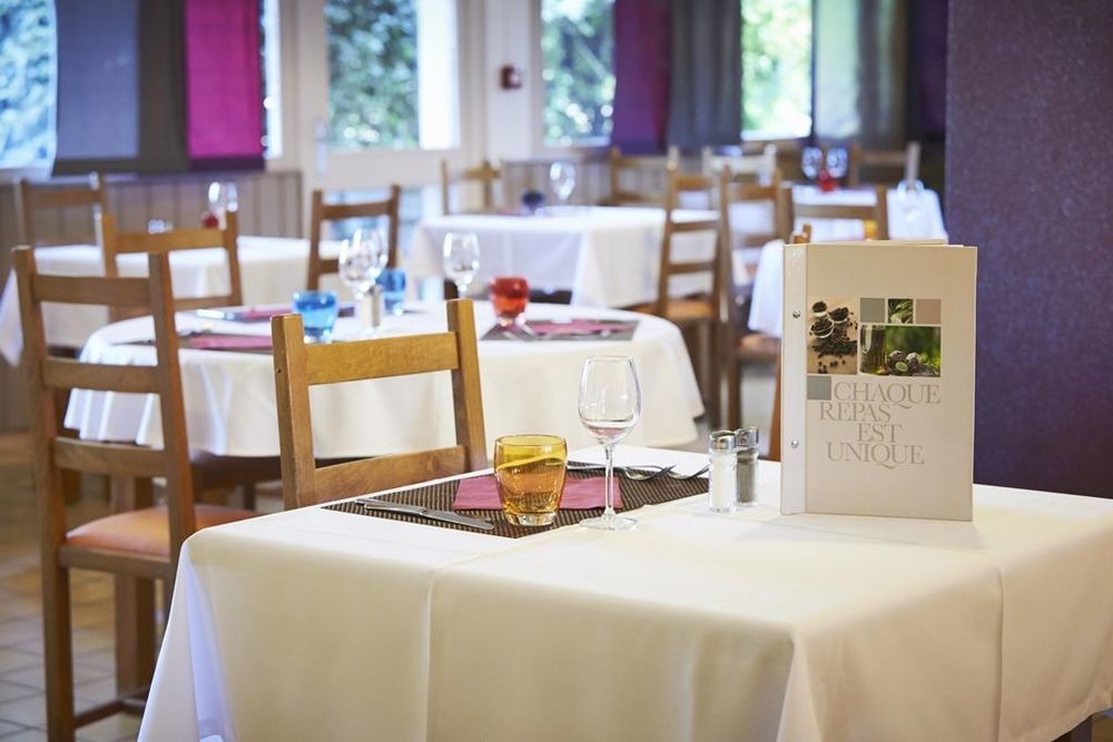Comfort Hotel Linas - Montlhery Restaurang bild